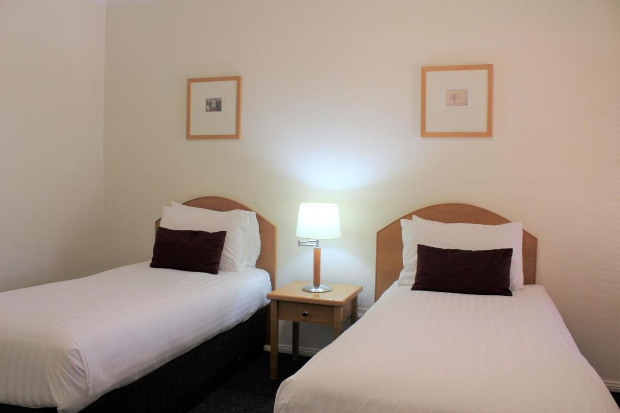 Carlyle Suites & Apartments Уогга-Уогга Экстерьер фото